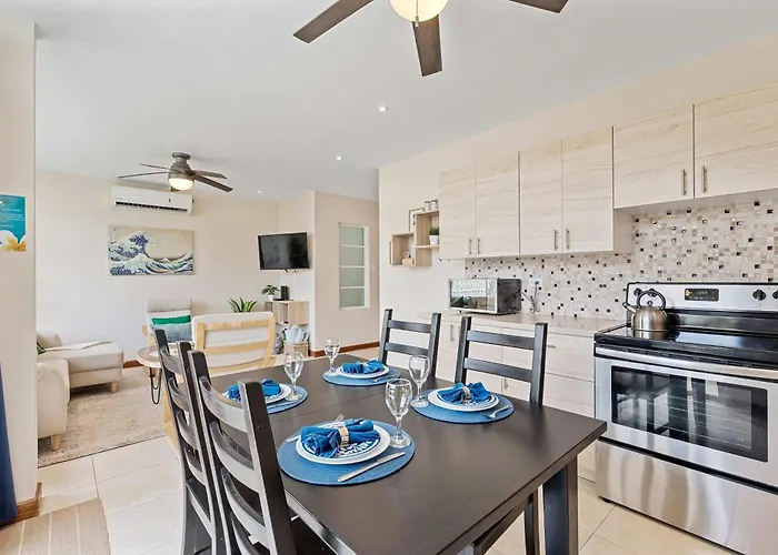 Holiday home Pool Access, 2-min Walk To Playa Potrero *